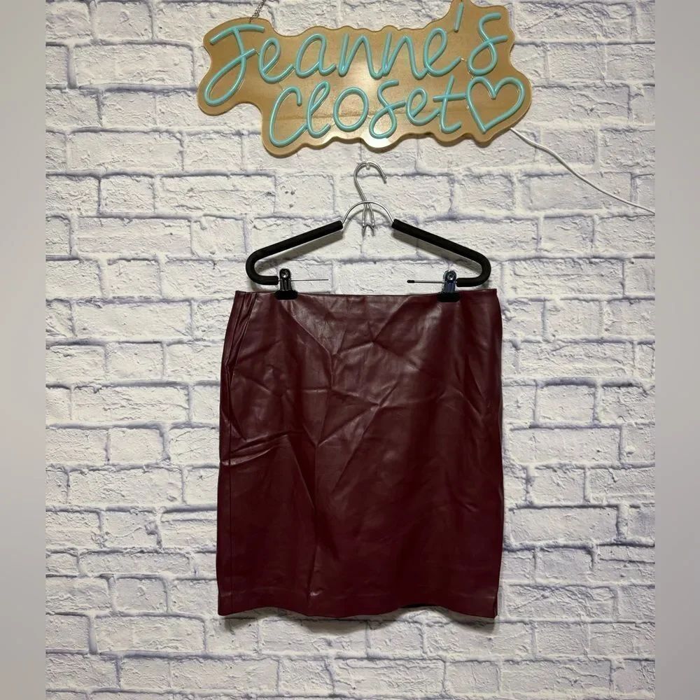 THEORY Women Faux Leather clean pencil Skirt bedford NWT burgundy size 12 - Picture 2 of 15
